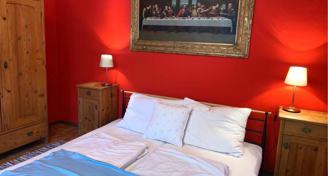Gemutliches Zimmer Im Innenhof Jois Bagian luar foto
